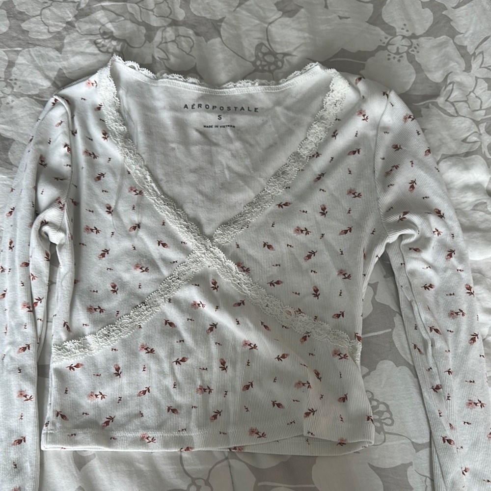 Aeropostale Ivory Floral Lace Wrap Top